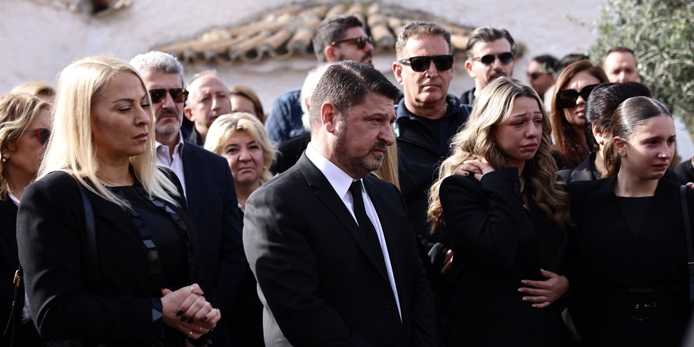 οικογένεια Νίκος Χαρδαλιάς κηδεία πατέρα του