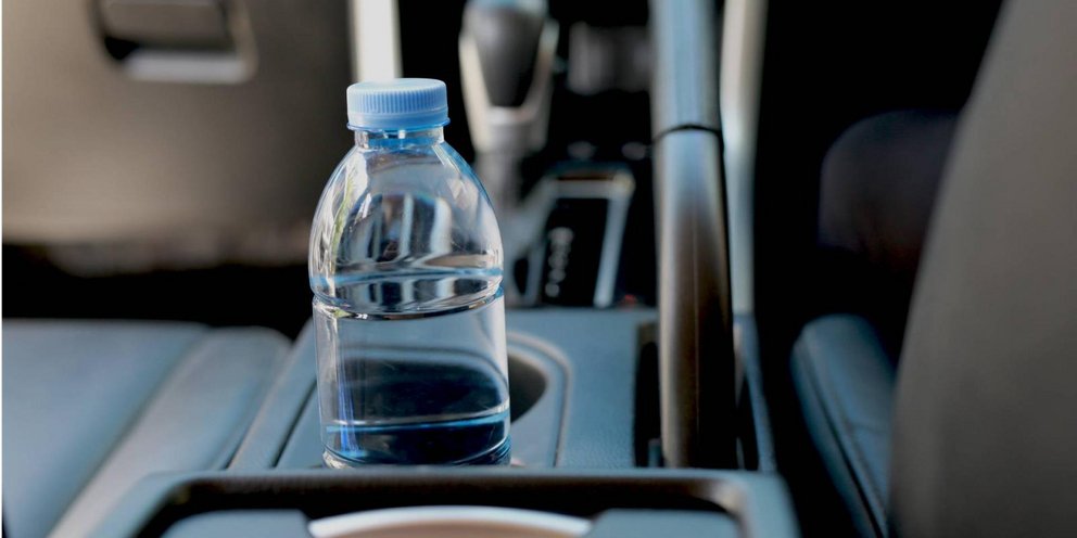 Μπουκαλάκι νερό