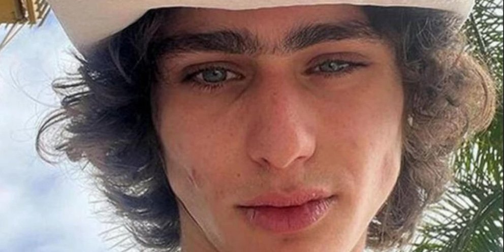 Σοκάρει ο 21χρονος γιος παλαίμαχου ποδοσφαιριστή