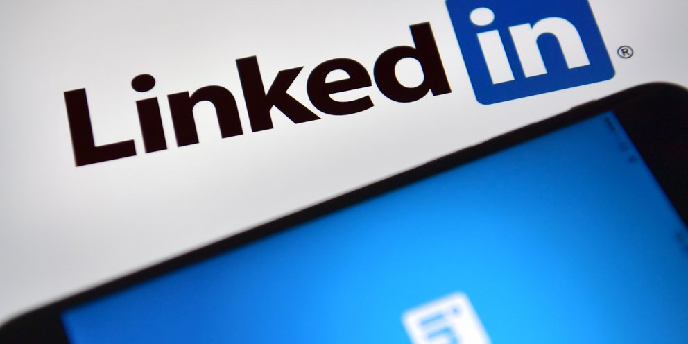 Tο πείραμα της Lucy Tobin μοιάζει λιγότερο με σάτιρα και περισσότερο με ένα σοβαρό καμπανάκι για το πώς ο ψηφιακός κόσμος συνεχίζει να αντανακλά τις ανισότητες του πραγματικού / SHUTTERSTOCK