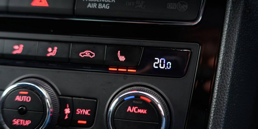 Διακόπτης θερμαινόμενων καθισμάτων 