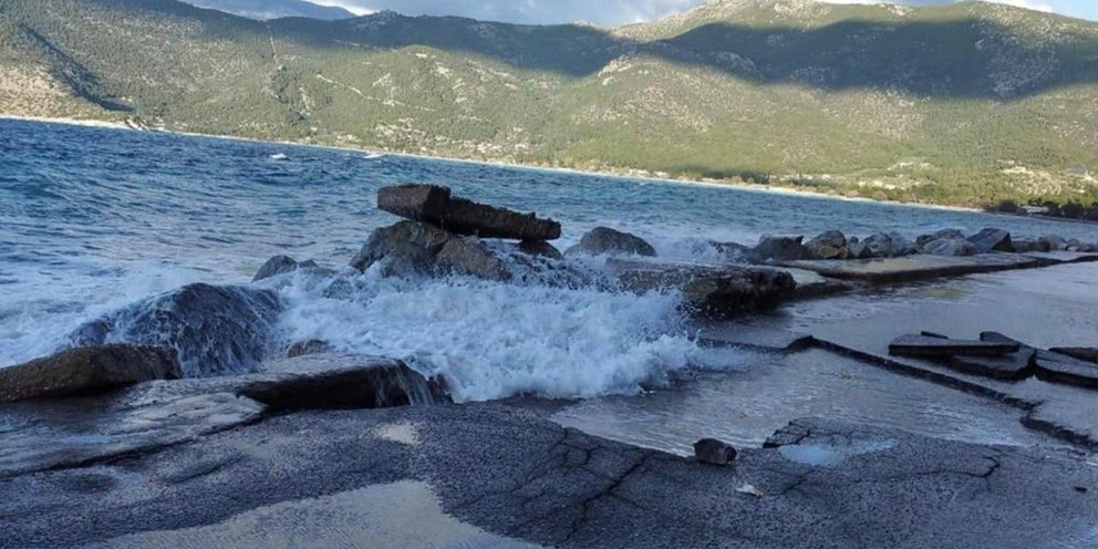 Καταστράφηκε από την κακοκαιρία ο δρόμος Αλεποχώρι - Ψάθα 