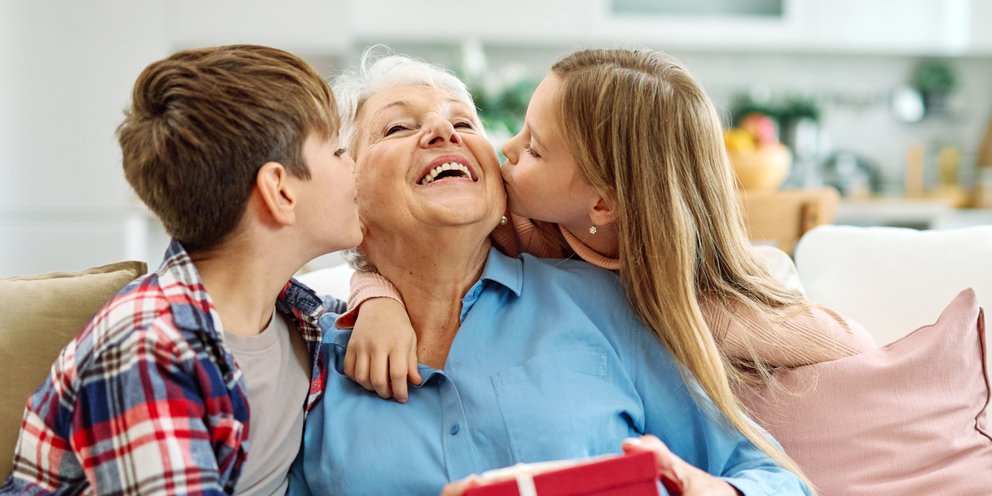 Γιαγιά με εγγονάκια