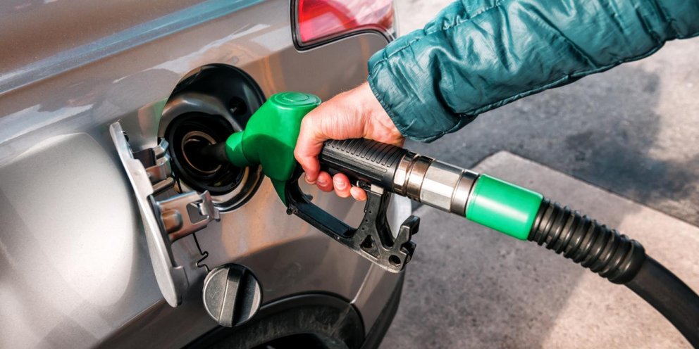 Ανεφοδιασμός αυτοκινήτου 