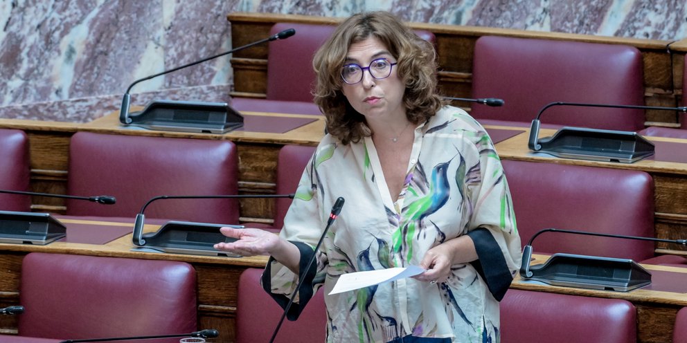 Η ανεξάρτητη πλέον βουλευτής, Ελένη Καραγεωργοπούλου