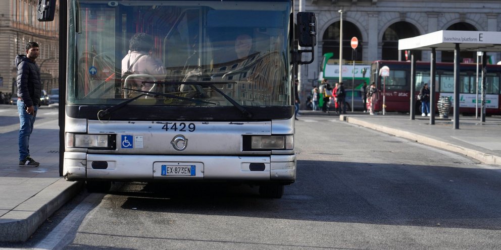 Στάση λεωφορείου στη Ρώμη