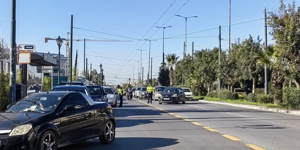 Μπλόκο τροχαίας για Δακτύλιο στο κέντρο της Αθήνας 