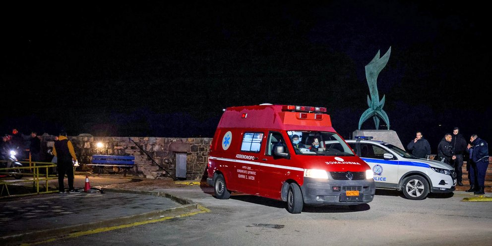 Τραγωδία στη Χίο με 15 νεκρούς μετανάστες