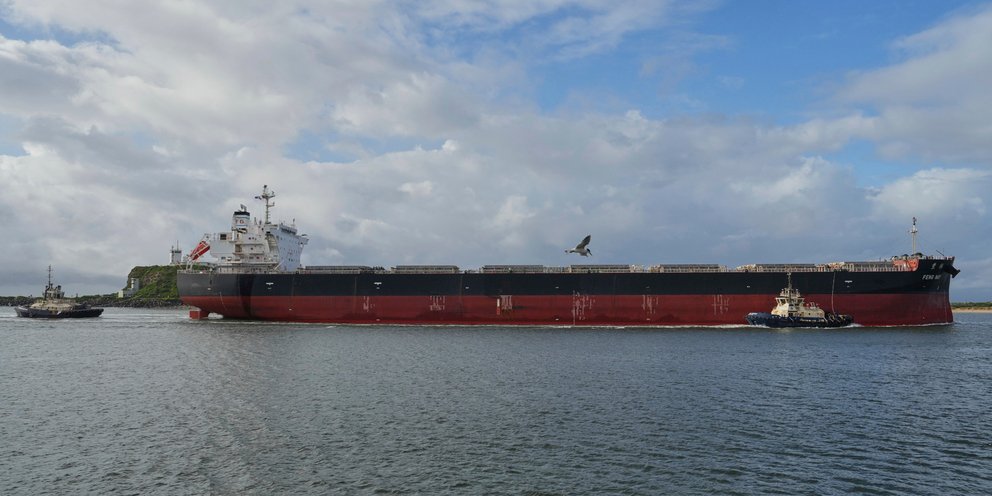 Bulk carrier