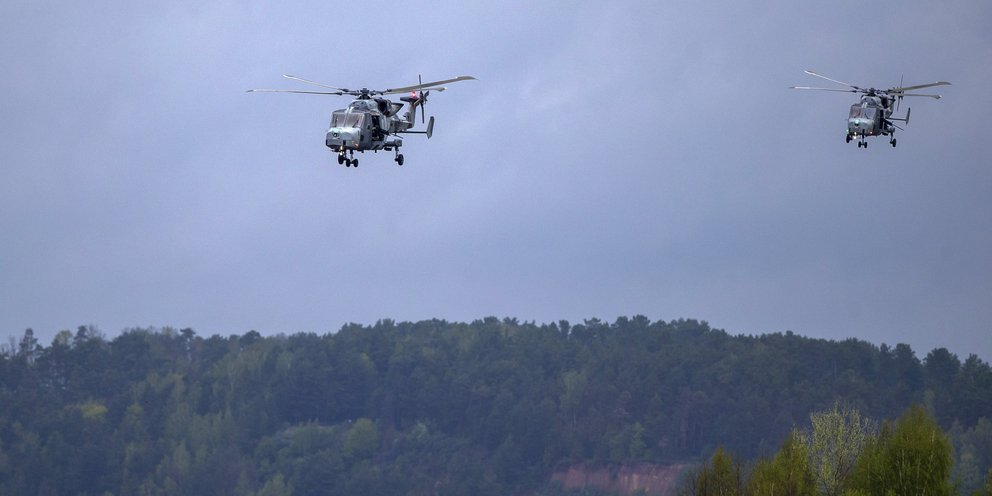 Έφτασαν στην Κύπρο δύο βρετανικά ελικόπτερα «Wildcat»