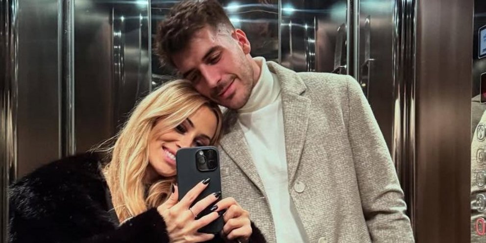 Η έκπληξη του Ιωαννίδη στη Βουλγαράκη για τα γενέθλιά της