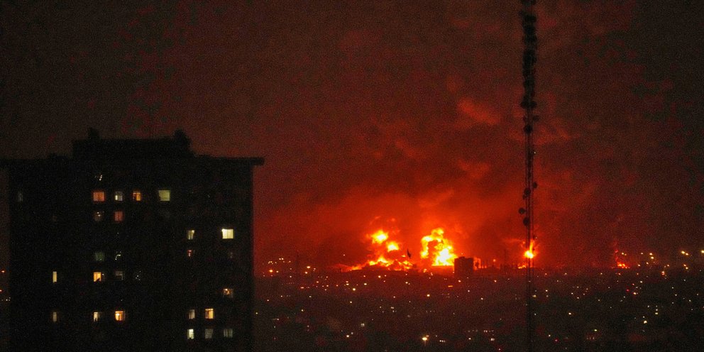 Στις φλόγες η Μέση Ανατολή 