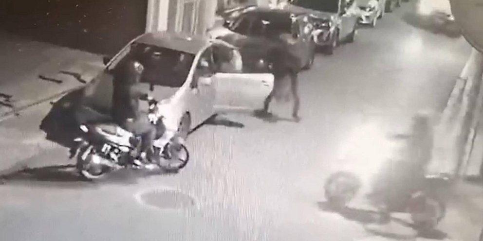 Κλοπή αντικειμένων μέσα από αυτοκίνητο