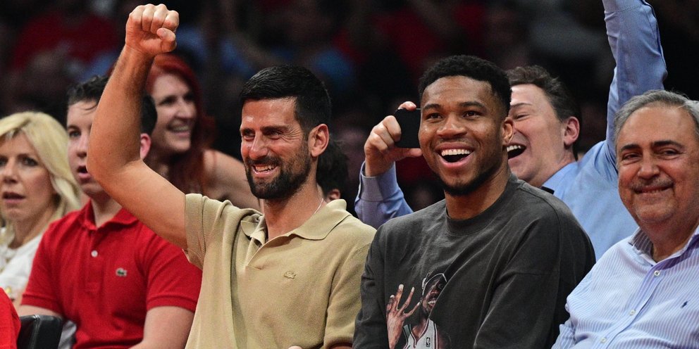 Γιάννης Αντετοκούνμπο και Νόβακ Τζόκοβιτς έζησαν την καυτή ατμόσφαιρα του ΣΕΦ