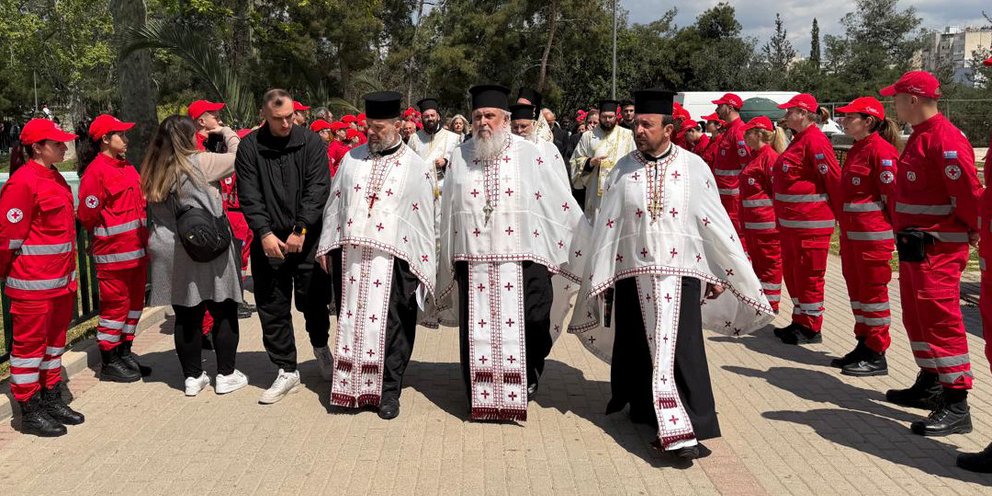 Σε κλίμα συγκίνησης η Αποκαθήλωση στον Ιερό Ναό Ζωοδόχου Πηγής και Αγίου Λεύκιου στο Άλσος Νέας Φιλαδέλφειας