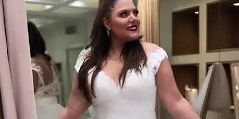 Δανάη Μπάρκα νυφικό