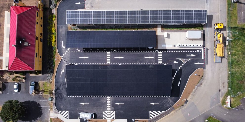 Ο 80.000 φορτιστής της Tesla