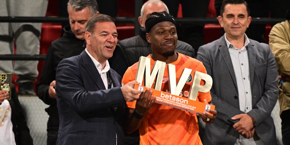 O «χρυσός» σκόρερ του ΟΦΗ: H συγγένεια με πρώην σταρ της Τσέλσι και το πρόβλημα υγείας