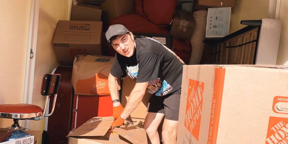 Ο Αμερικανός youtuber, Χάρισον Νέβελ