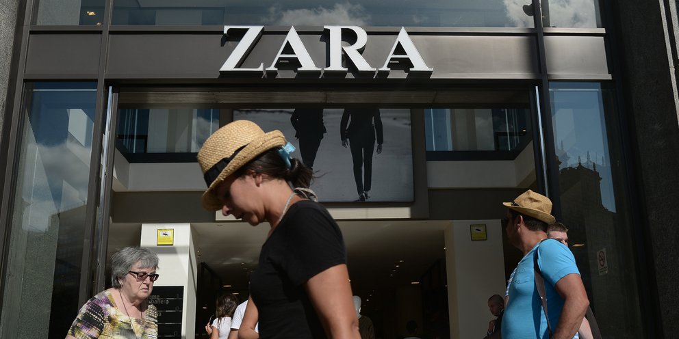 Τα H&M κλείνουν 160 καταστήματα, τα Zara καταγράφουν ρεκόρ κερδών: «Θρίαμβος της απομίμησης της πολυτέλειας -Κερδίζει το status, όχι η περιβαλλοντική ευαισθησία»