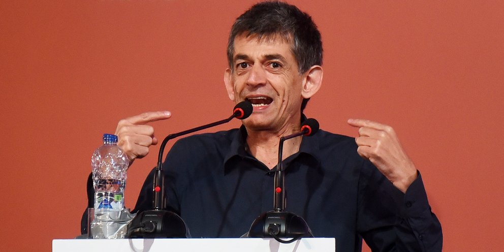 Ο Νίκος Καρανίκας