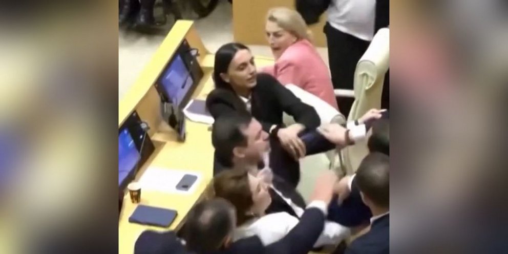 Kαβγάς στο κοινοβούλιο της Γεωργίας