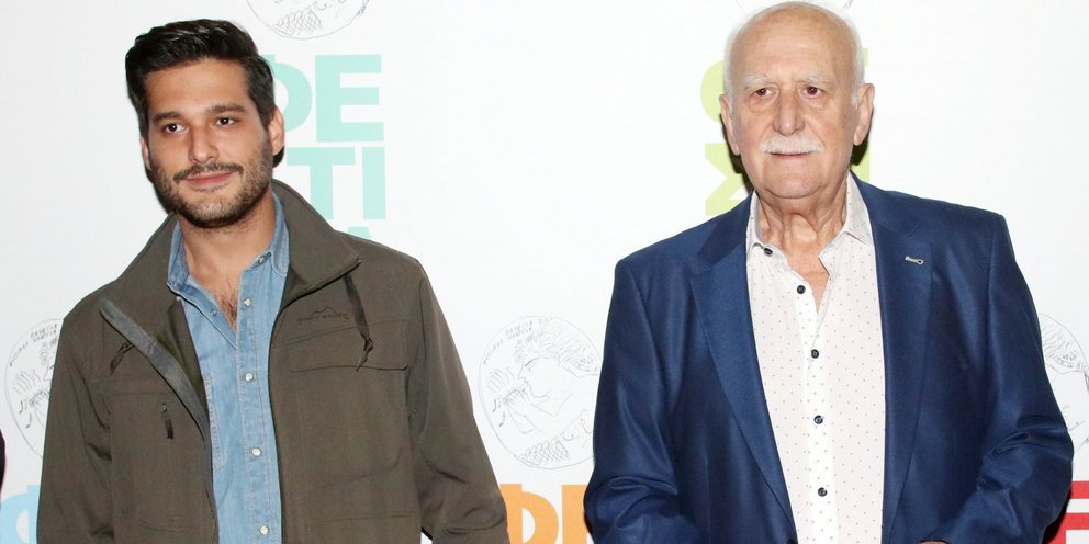 Ο Φοίβος Παπαδάκης με τον πατέρα του Γιώργο Παπαδάκη