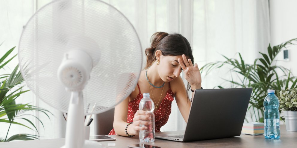 Πώς θα ξεχωρίσετε μια δύσκολη μέρα στη δουλειά από τη θερμοπληξία