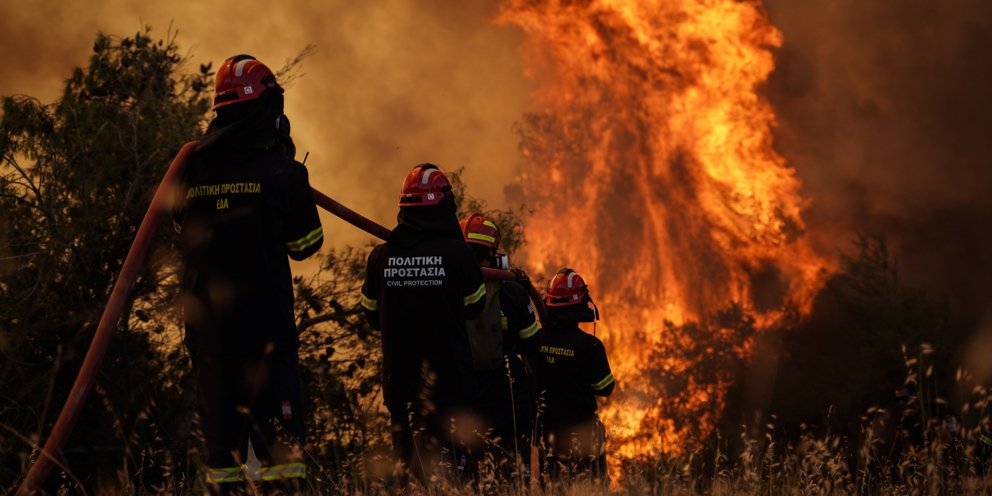 «Έρχεται Δεκαπενταύγουστος μέγιστου κινδύνου για μέγα-πυρκαγιές», λέει στο iefimerida ο κοσμήτορας του ΑΠΘ, Δημητρακόπουλος