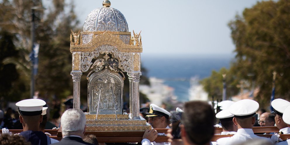 Η θαυματουργή εικόνα της Παναγίας της Τήνου