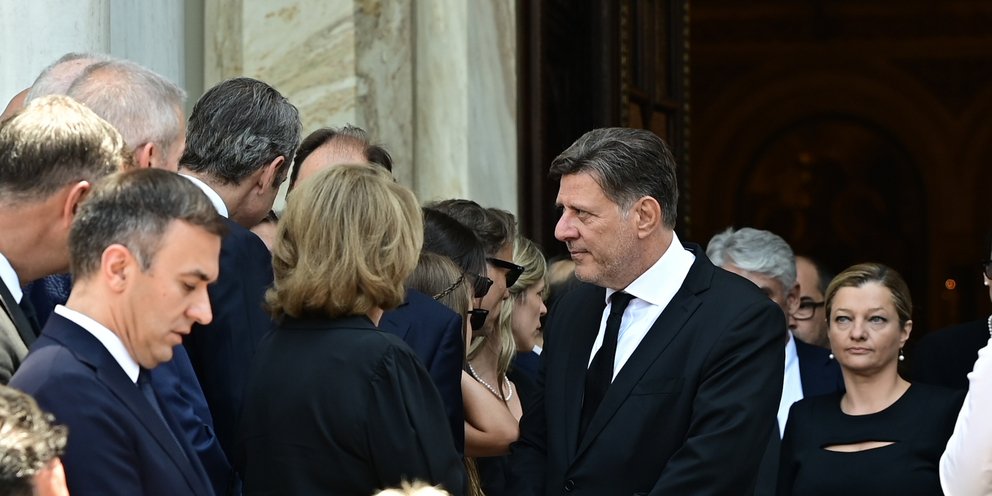 Θωμάς, Μιλτιάδης, Ελένη και Κώστας: Τα παιδιά του Γιάννη Βαρβιτσιώτη τον αποχαιρέτησαν με συγκίνηση και λόγια καρδιάς -«Μας ένωνες τριγύρω σου»