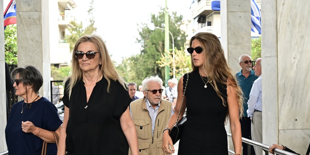 Μαργαρίτα Παπανδρέου: Ο γλυκός αποχαιρετισμός της συνονόματης εγγονής της -«Ελπίζω εκεί που πας να κολυμπάς και να ακούς Ελβις και Σινάτρα»