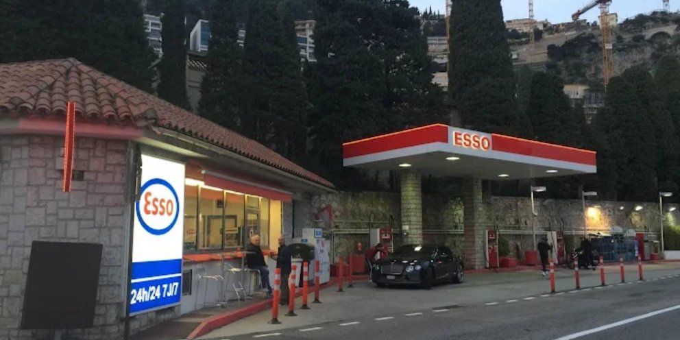 Βενζινάδικο γίνεται viral και κάνει τον γύρο του κόσμου -Ποιοι... συχνάζουν σε αυτό