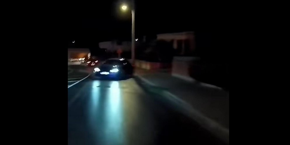 Νέο συγκλονιστικό βίντεο από την Κρήτη -Αυτοκίνητο περνά στο αντίθετο ρεύμα και συγκρούεται με ταξί