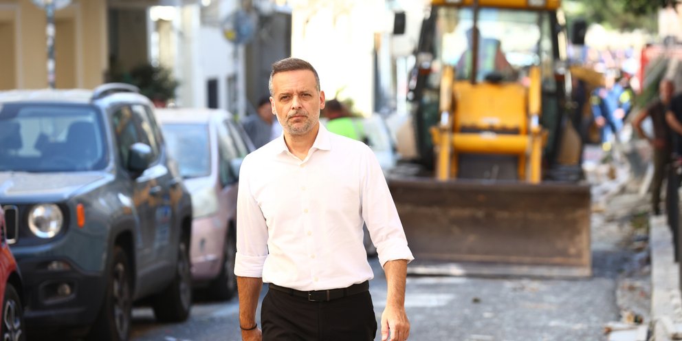 Ο Χάρης Δούκας βρέθηκε στο σημείο της τραγωδίας στην Πλάκα