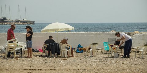 Παραλία αρνί σούβλισμα
