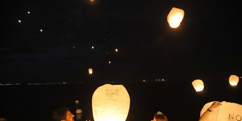 100 φαναράκια φώτισαν τον ουρανό της Θεσσαλονίκης 