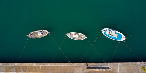 Μια εικόνα από ψηλά στο Αστρος Κυνουρίας, θυμίζει ότι μπήκαμε στο καλοκαίρι 