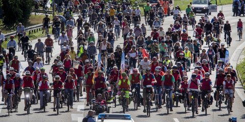 Ποδηλάτες διαδηλωτές στη Φρανκφούρτη