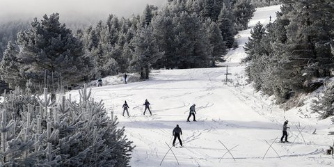 Σκιερς και σνοουμπορντάδες στο χιονοδρομικό κέντρο Ελατοχωρίου Πιερίας