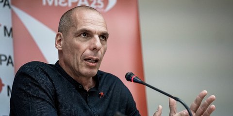 Γιάνης Βαρουφάκης 