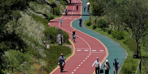 Κι όμως δεν είναι ο Μεγάλος Περίπατος της Αθήνας, αλλά πάρκο στη Σεούλ της Νότιας Κορέας