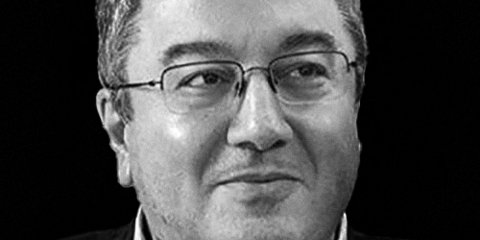 Ο Ηλίας Μόσιαλος