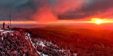Ανατολή ηλίου στη Γερμανία... /ΑΡ