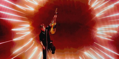 Ο Κιθ Ούρμπαν στη σκηνή της 56ης Ακαδημίας Βραβείων μουσικής κάντρι 