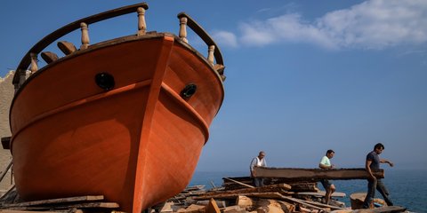 Η πανάρχαια τέχνη της ναυπηγικής σε καρνάγιο της Σάμου