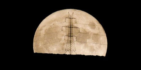 Αυγουστιάτικη πανσέληνος στον Υμηττό 