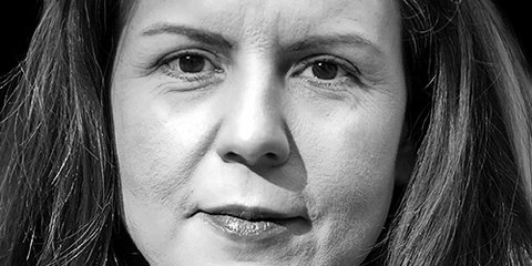 Η Μαρία Καρακλιούμη, πολιτική αναλύτρια της RASS