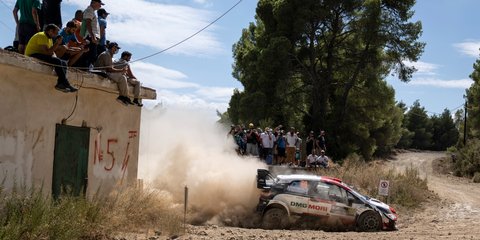 Συγκίνηση, δέος, αγωνία: Μετά από 8 χρόνια Ακρόπολις τα υπεραυτοκίνητα «οργώνουν» ξανά τα ελληνικά βουνά 