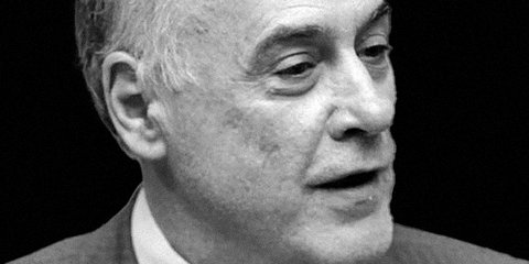 Ο Νίκος Τσούκαλης